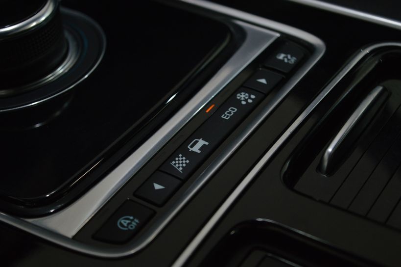 JAGUAR XE 2017 - Photo n°26
