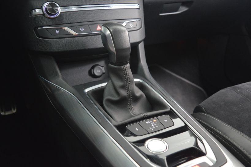 PEUGEOT 308 SW 2016 - Photo n°15