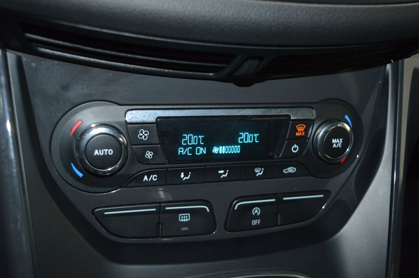 FORD KUGA 2015 - Photo n°18