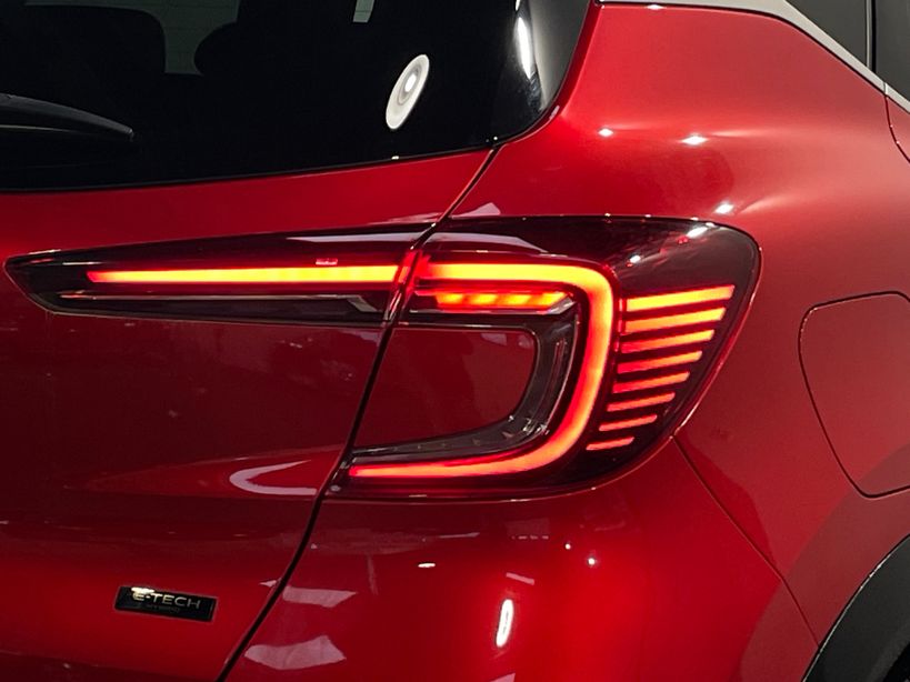 RENAULT CAPTUR 2023 - Photo n°8