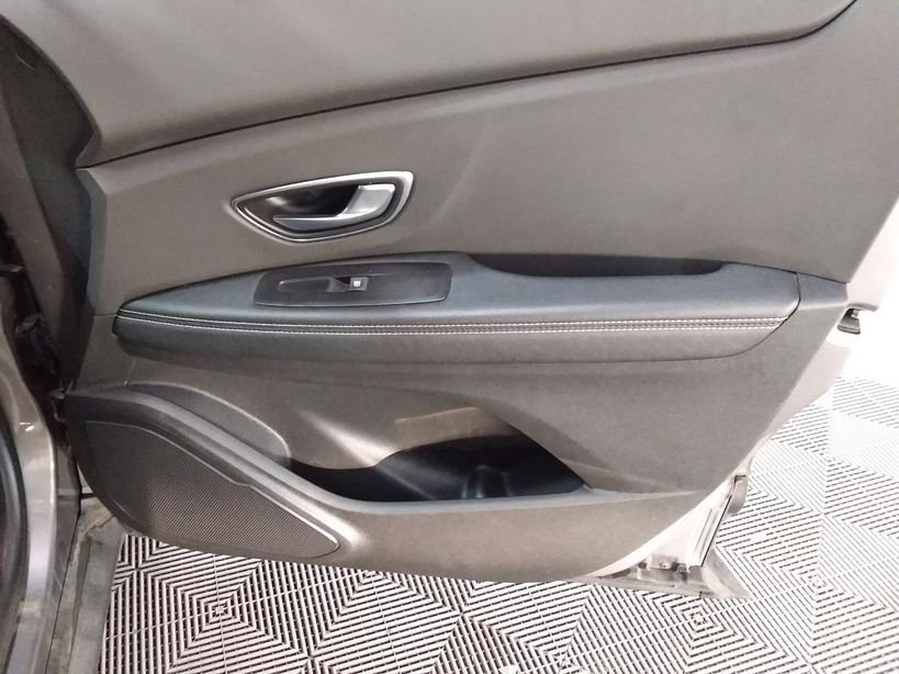 RENAULT GRAND SCENIC IV BUSINESS 2020 - Photo n°8