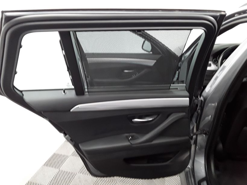 BMW SERIE 5 TOURING F11 2013 - Photo n°9
