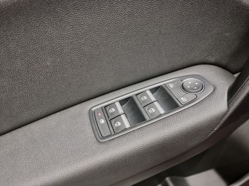 RENAULT CAPTUR 2023 - Photo n°27
