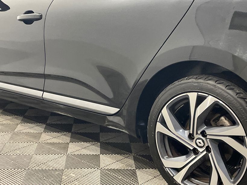 RENAULT CLIO V 2022 - Photo n°2