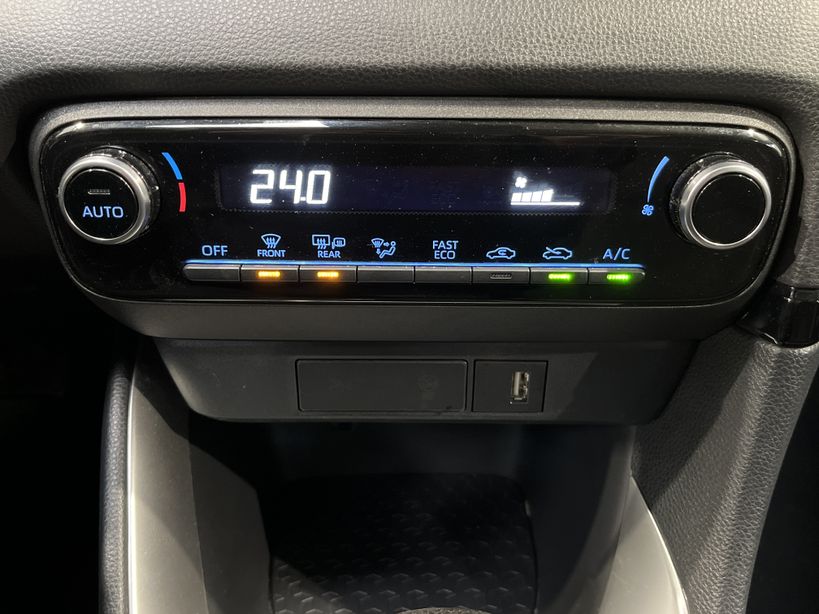 TOYOTA YARIS HYBRIDE MY22 2022 - Photo n°17