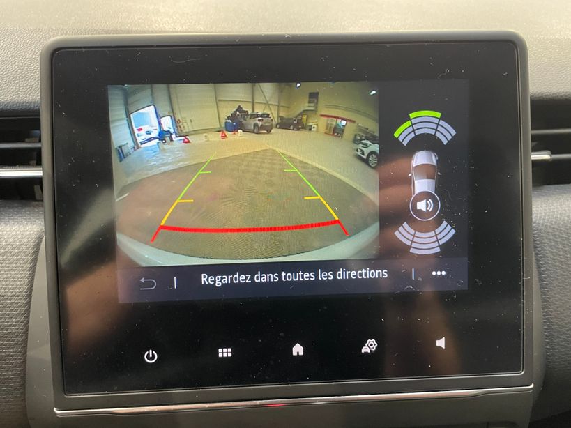 RENAULT CLIO V 2021 - Photo n°22