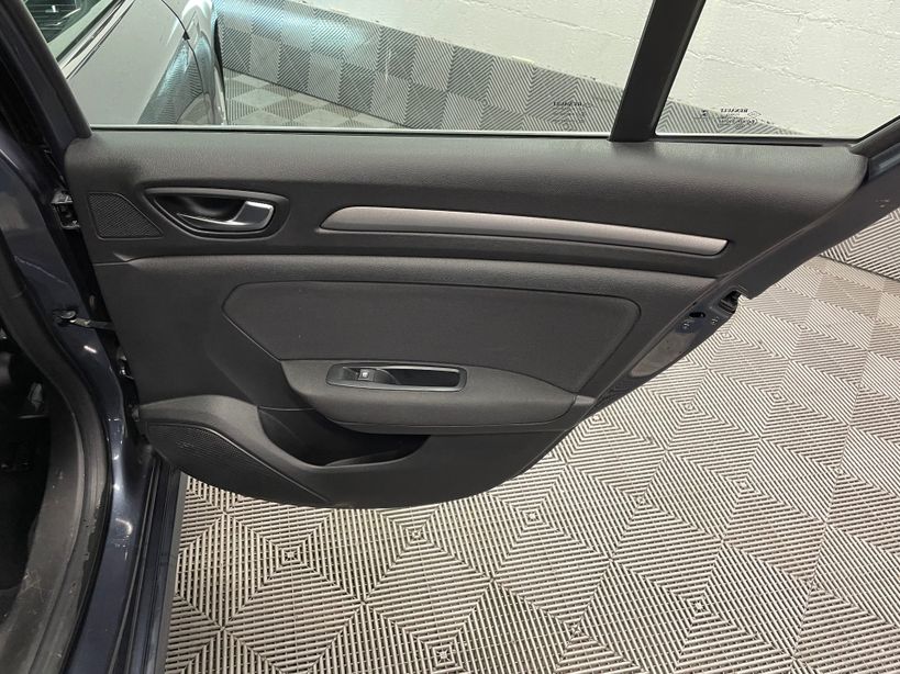 RENAULT MEGANE IV ESTATE 2022 - Photo n°33