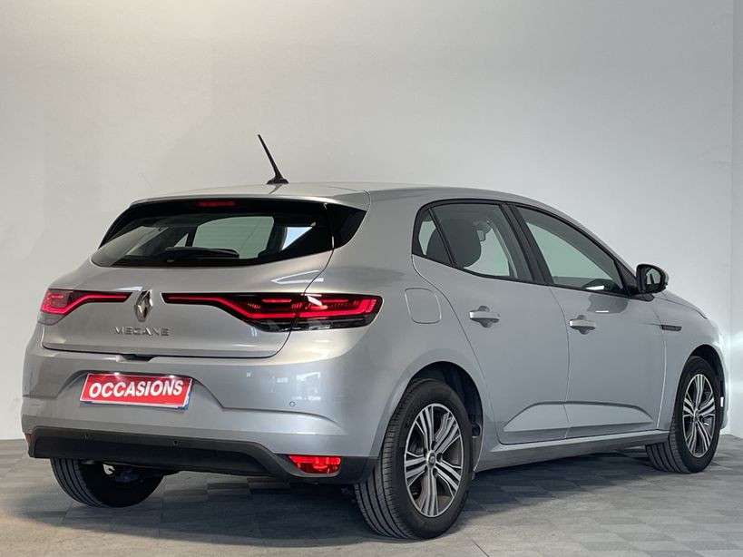 RENAULT MEGANE IV BERLINE 2023 - Photo n°4