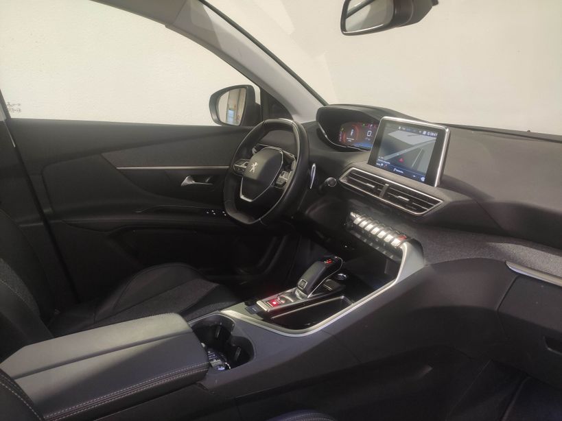 PEUGEOT 3008 BUSINESS 2019 - Photo n°9