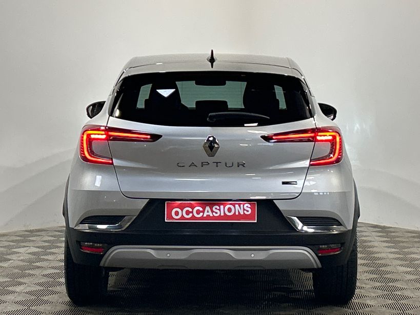 RENAULT CAPTUR 2022 - Photo n°6