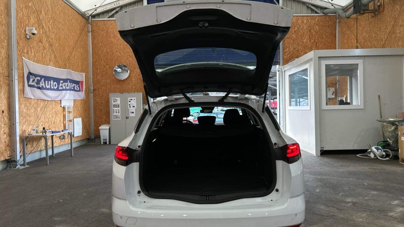 RENAULT MEGANE IV ESTATE 2022 - Photo n°15