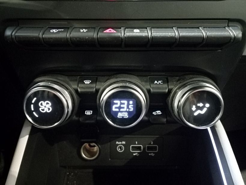 RENAULT CLIO V 2021 - Photo n°29