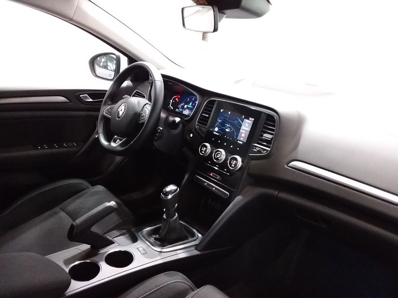 RENAULT MEGANE IV BERLINE 2020 - Photo n°7