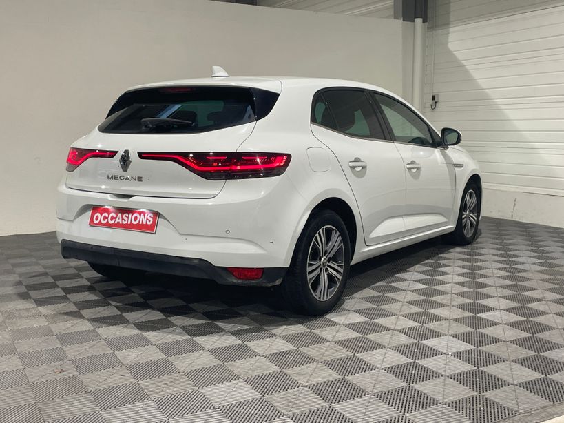 RENAULT MEGANE IV BERLINE 2022 - Photo n°5