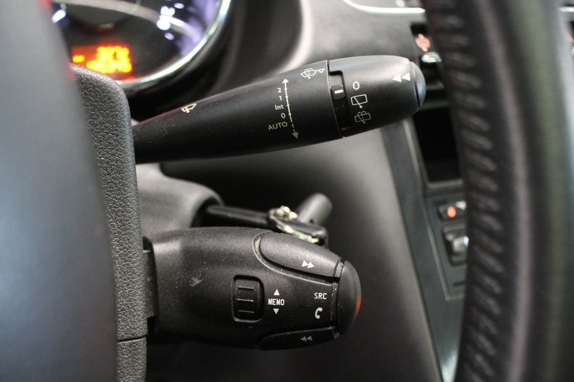 PEUGEOT 3008 2011 - Photo n°22