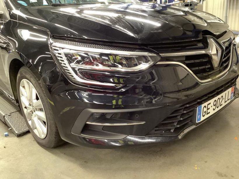 RENAULT MEGANE IV ESTATE 2022 - Photo n°8
