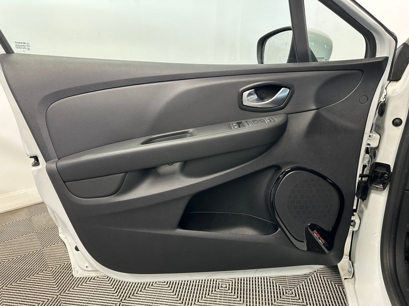 RENAULT CLIO IV BUSINESS 2019 - Photo n°19