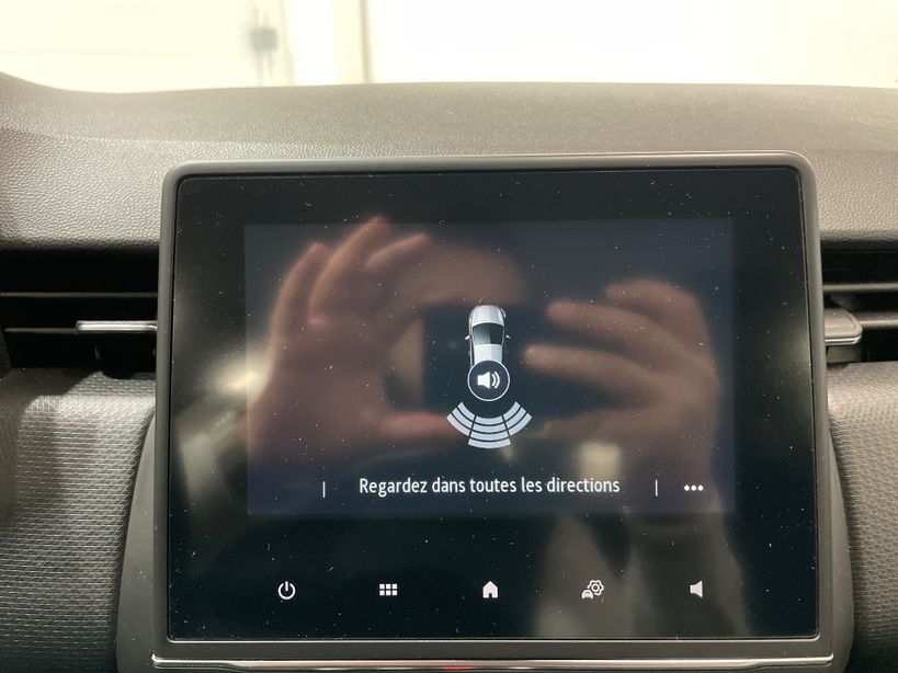 RENAULT CLIO V 2021 - Photo n°13