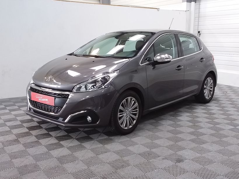 PEUGEOT 208 2018 - Photo n°1