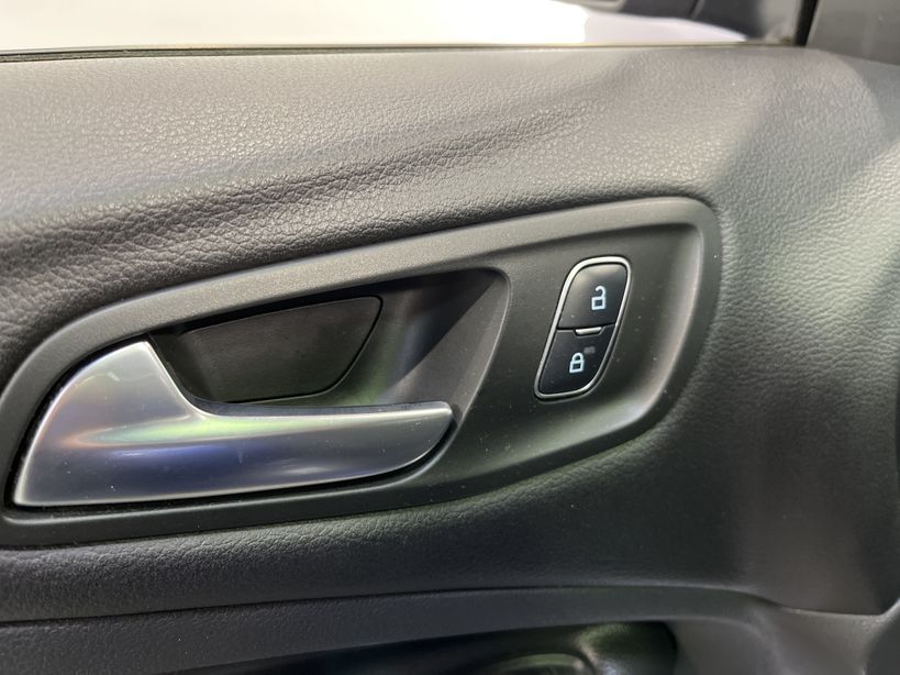 FORD KUGA 2018 - Photo n°34