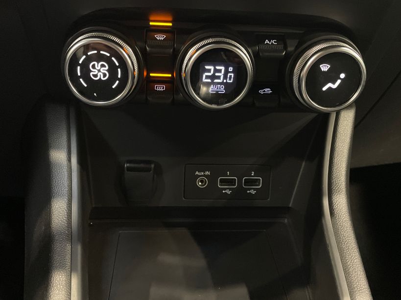 RENAULT CAPTUR 2022 - Photo n°18