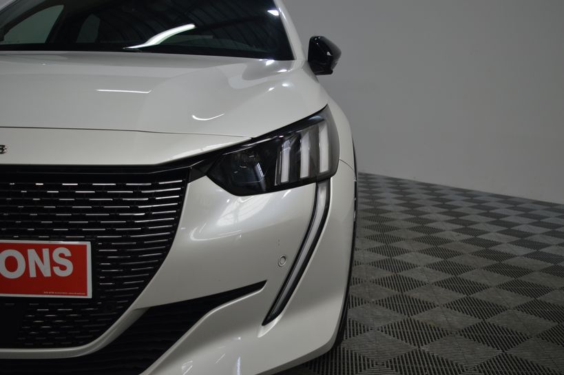 PEUGEOT 208 2020 - Photo n°8