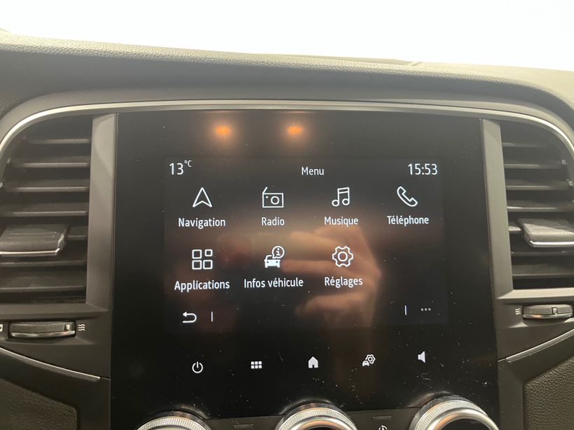 RENAULT MEGANE IV BERLINE 2023 - Photo n°19