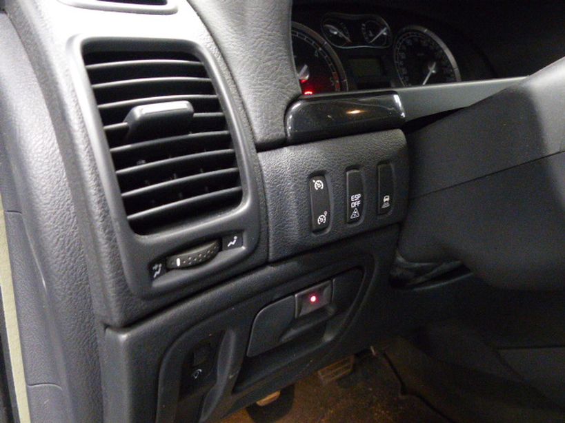 RENAULT LAGUNA 2005 - Photo n°16