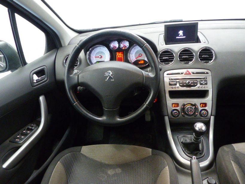 PEUGEOT 308 SW BUSINESS 2012 - Photo n°8