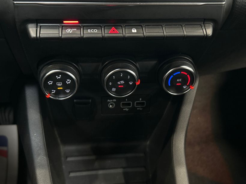 RENAULT CLIO V 2020 - Photo n°16