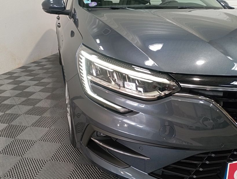 RENAULT MEGANE IV ESTATE 2021 - Photo n°4