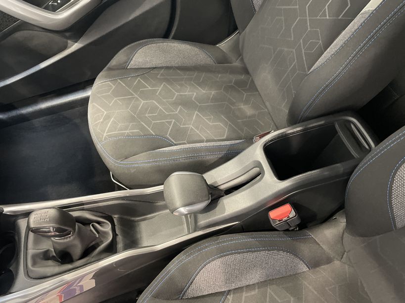 PEUGEOT 2008 2019 - Photo n°19
