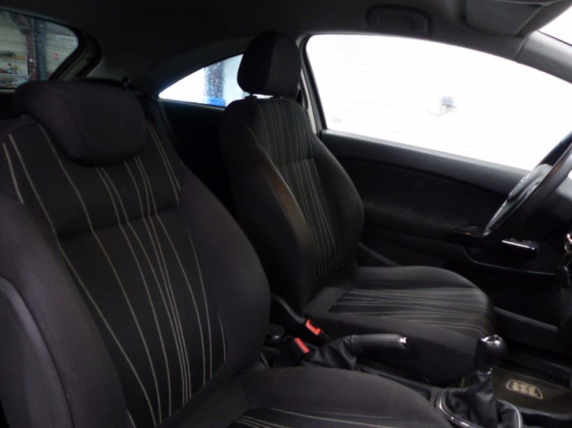 OPEL CORSA 2010 - Photo n°6