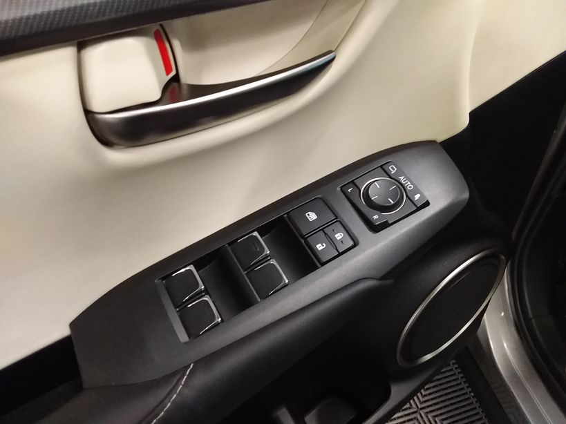 LEXUS NX 2018 - Photo n°35