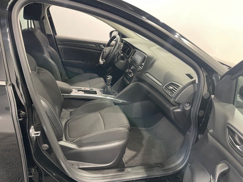 RENAULT MEGANE IV BERLINE BUSINESS 2020 - Photo n°32