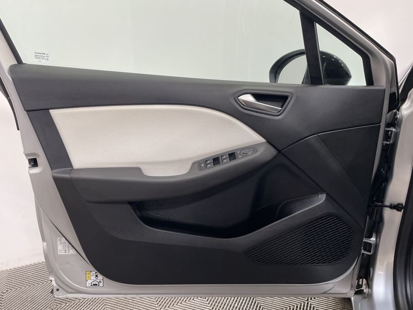 RENAULT CLIO V 2023 - Photo n°34