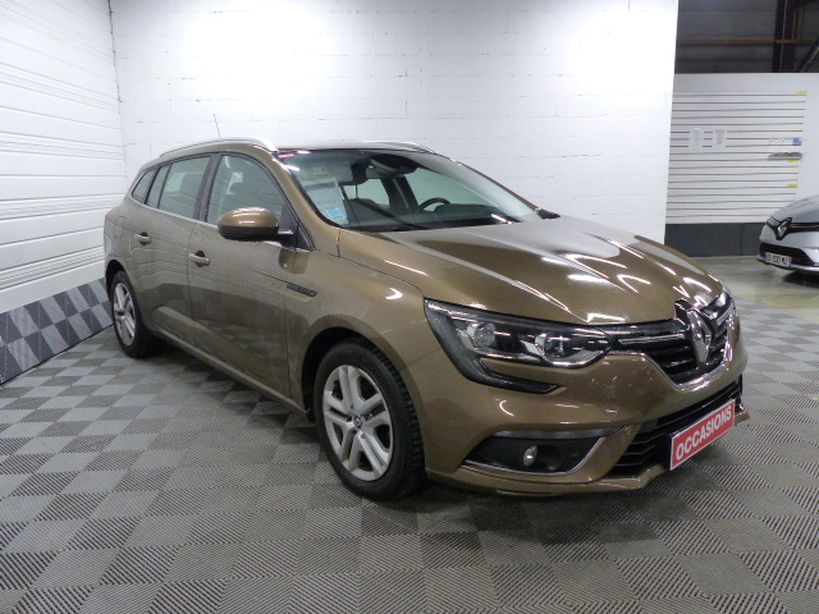 RENAULT MEGANE IV ESTATE 2018 - Photo n°3
