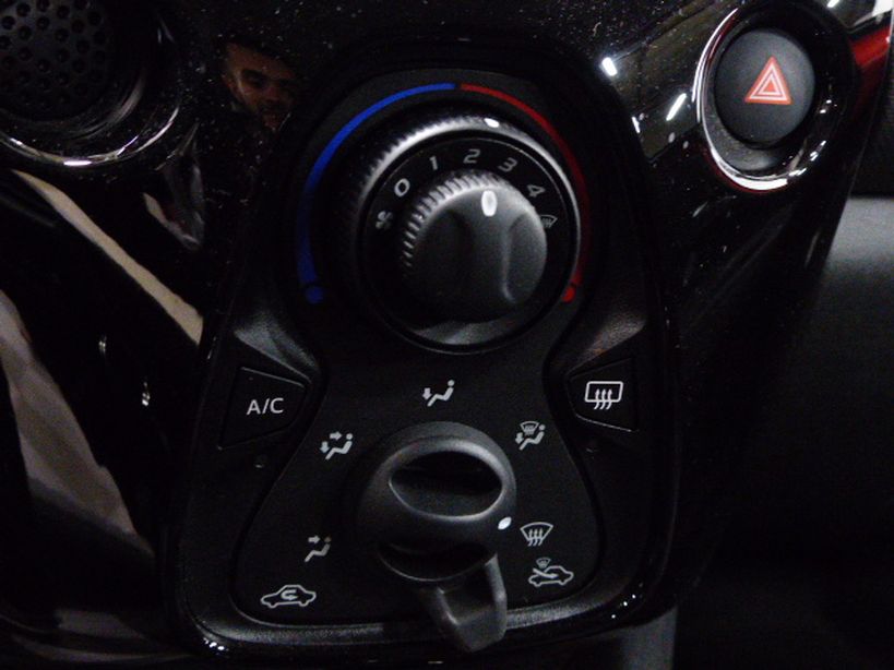 PEUGEOT 108 2020 - Photo n°16