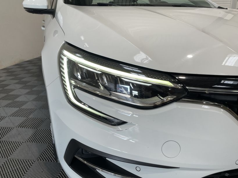 RENAULT MEGANE IV BERLINE 2021 - Photo n°4