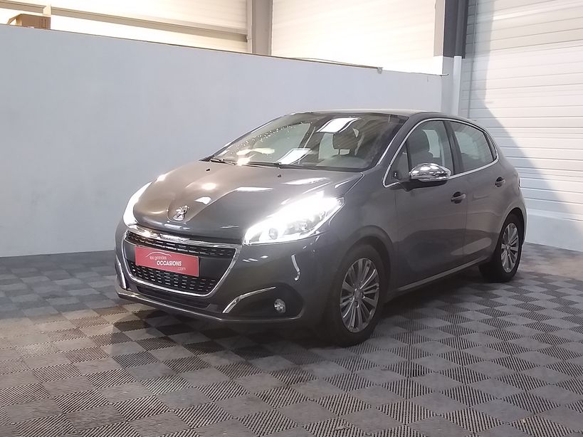 PEUGEOT 208 2018 - Photo n°1