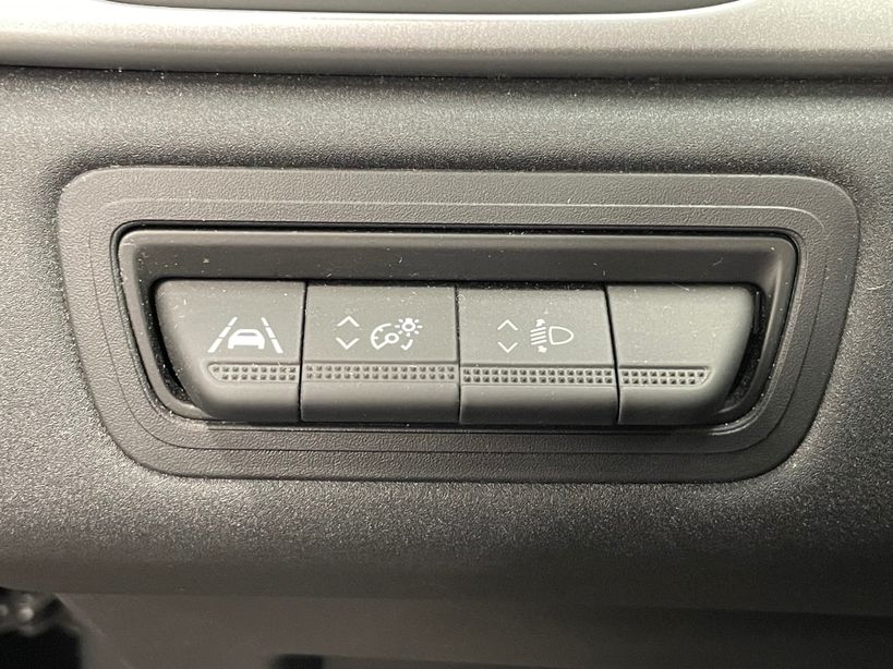 RENAULT CAPTUR 2023 - Photo n°20