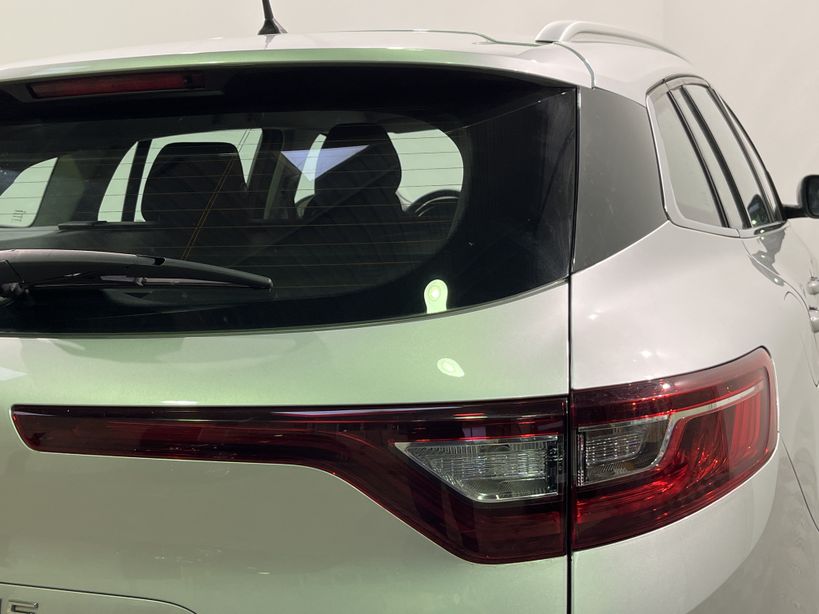 RENAULT MEGANE IV ESTATE 2019 - Photo n°7
