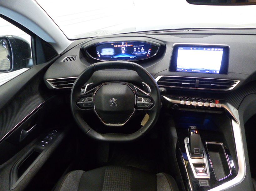 PEUGEOT 3008 BUSINESS 2018 - Photo n°8