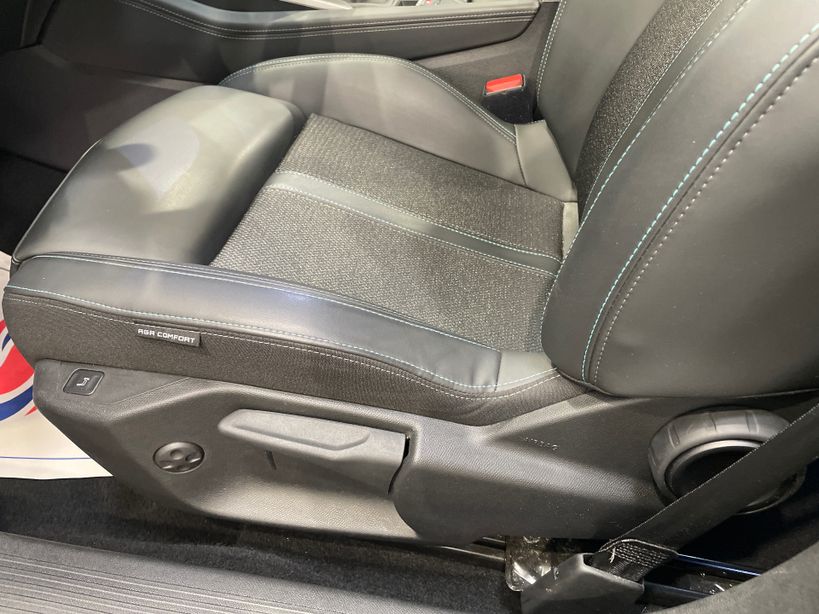 PEUGEOT 308 2023 - Photo n°32