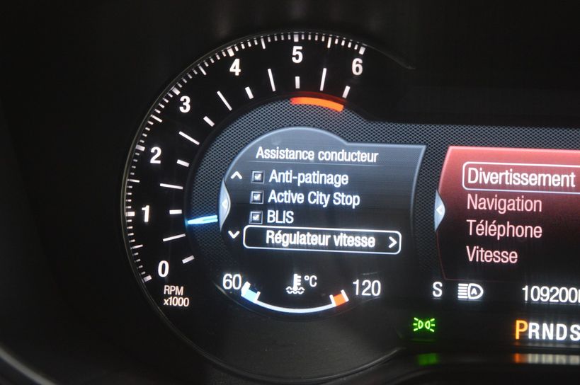 FORD MONDEO 2018 - Photo n°18