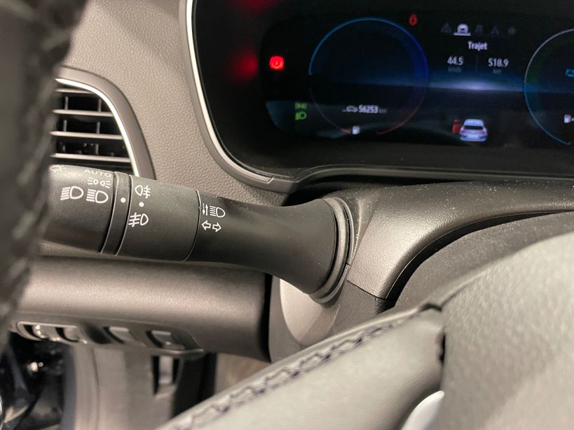 RENAULT MEGANE IV ESTATE 2021 - Photo n°13