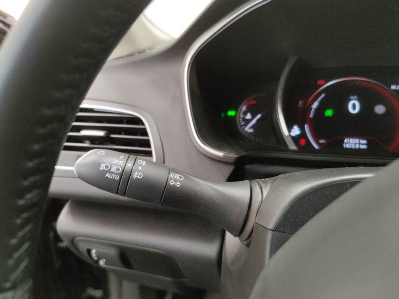 RENAULT MEGANE IV ESTATE BUSINESS 2020 - Photo n°22