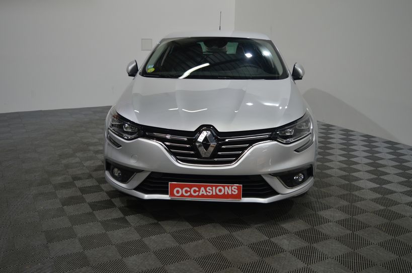 RENAULT MEGANE IV BERLINE 2017 - Photo n°5