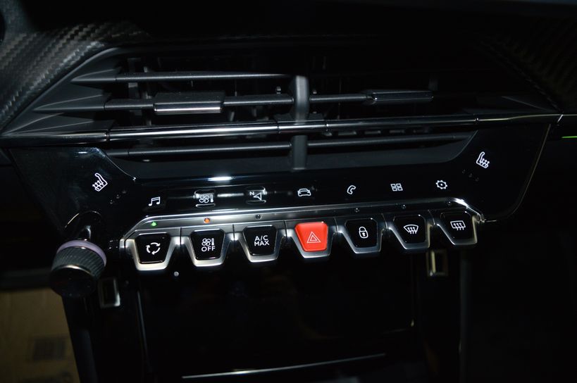 PEUGEOT 2008 2021 - Photo n°17