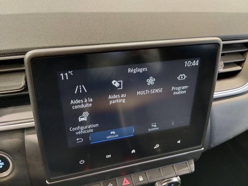 RENAULT CAPTUR 2022 - Photo n°10